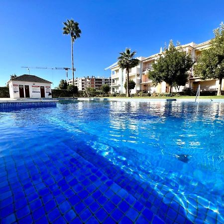 Quarteira Elegant With Pool By Homing Apartment Exterior photo