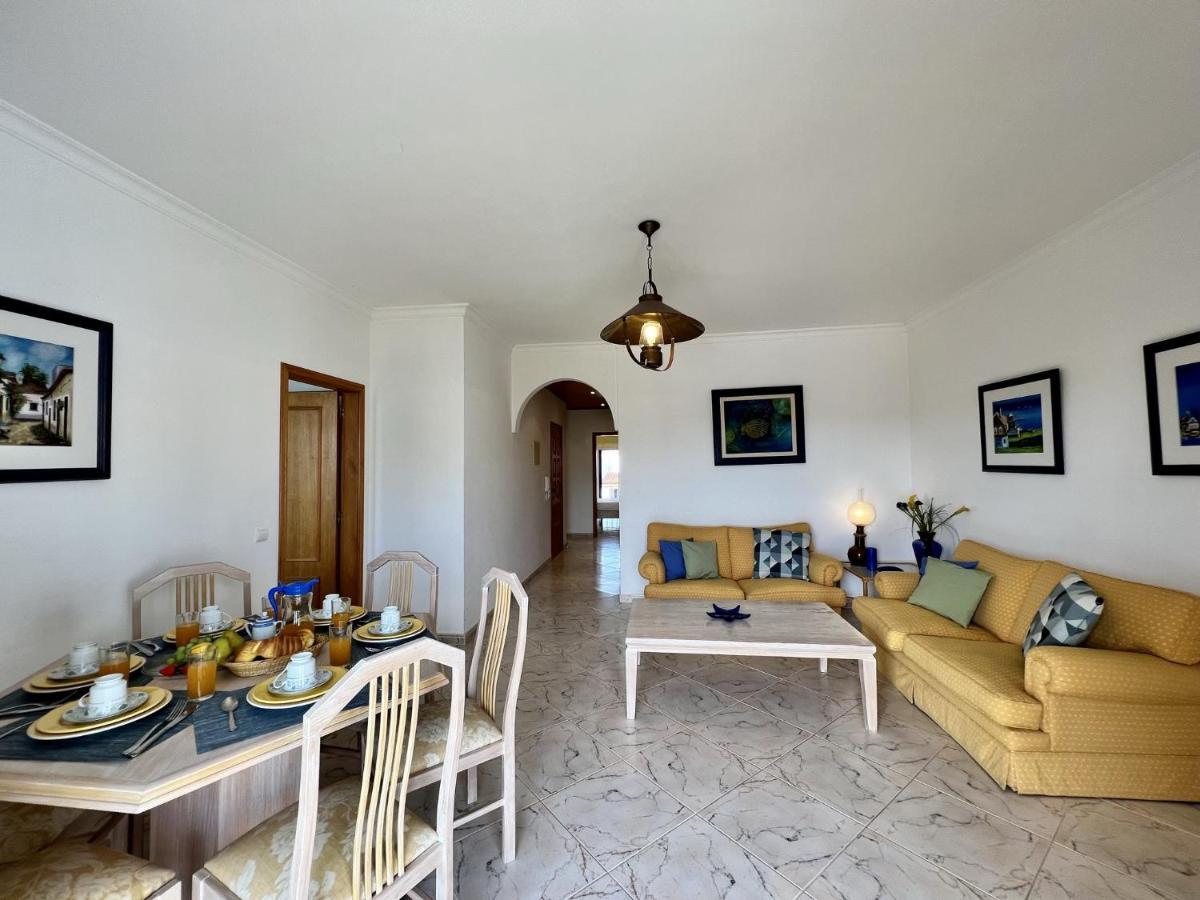 Quarteira Elegant With Pool By Homing Apartment Exterior photo