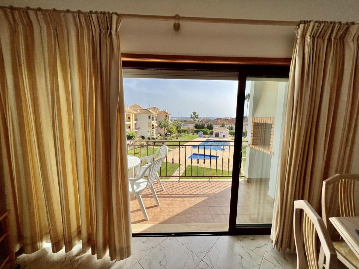 Quarteira Elegant With Pool By Homing Apartment Exterior photo